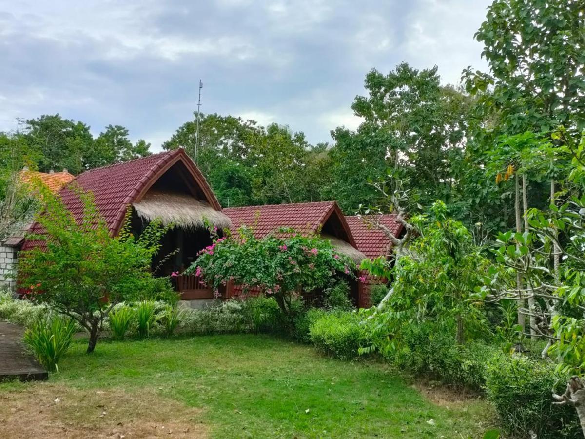 Bougainvillea Bungalow Batumadeg Bagian luar foto