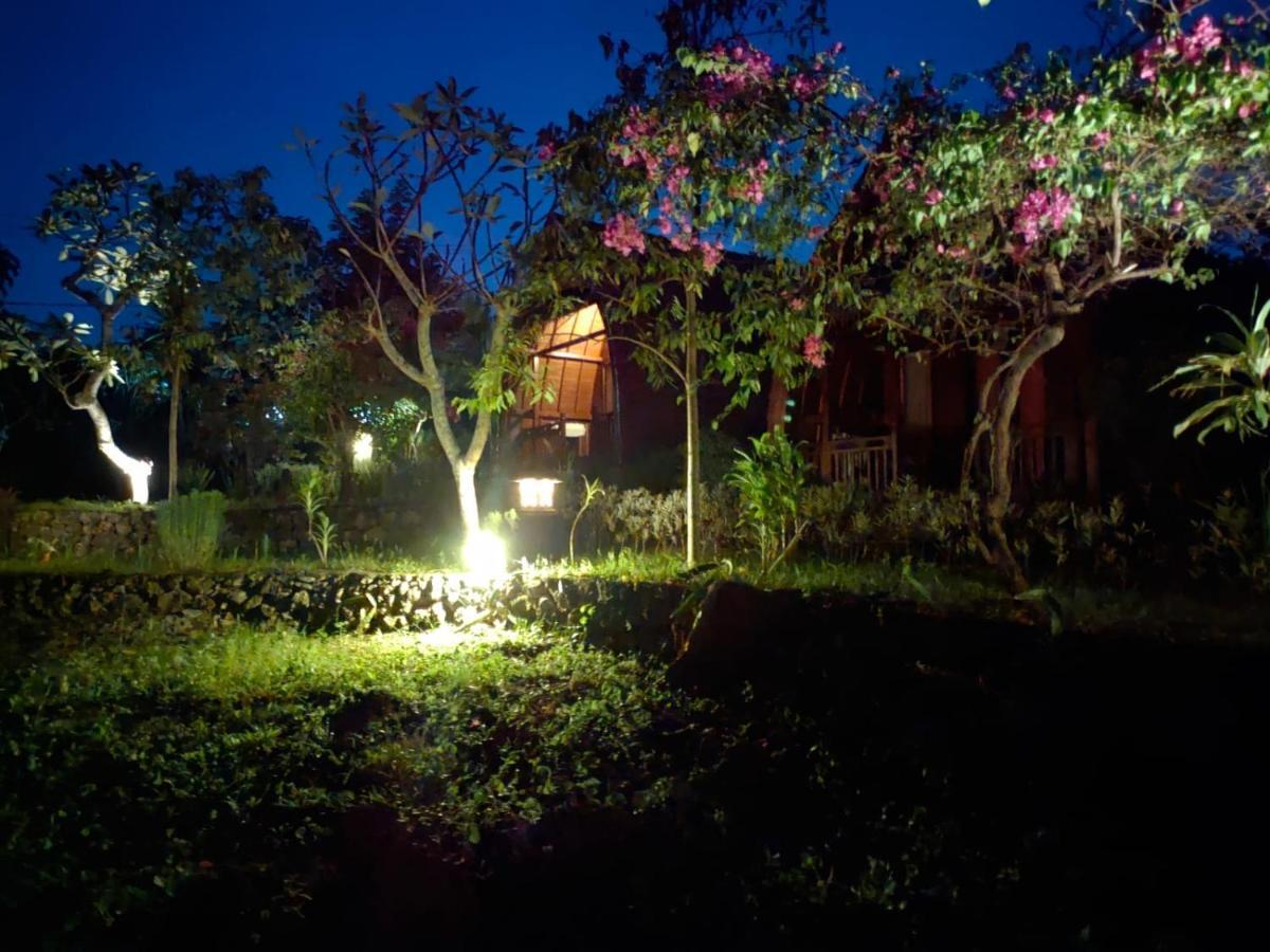 Bougainvillea Bungalow Batumadeg Bagian luar foto